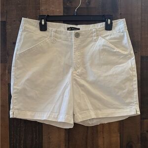 Women’s Sz 12 Lee Mid-rise White Cotton Casual Shorts